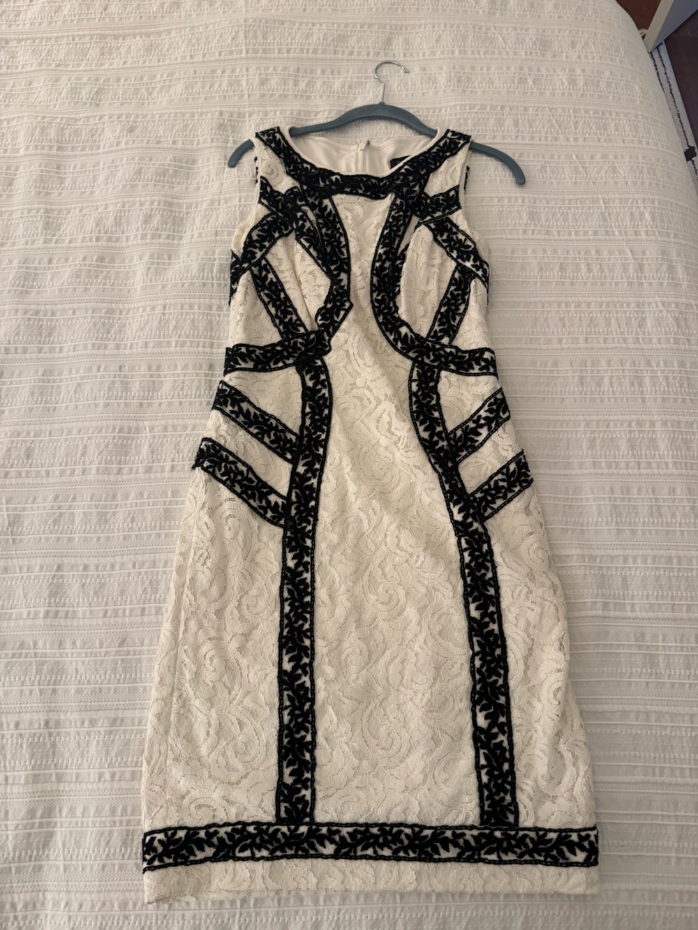 Tadashi Shoji Ivory Lace Cocktail Dress